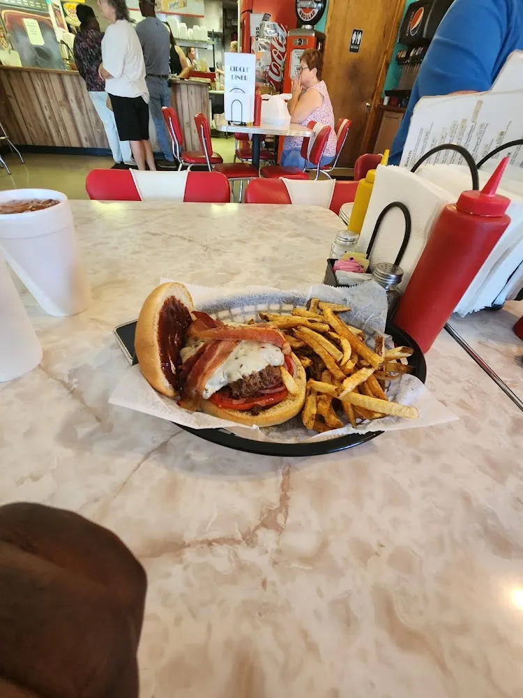 Hickory Bacon Cheeseburger with Fries